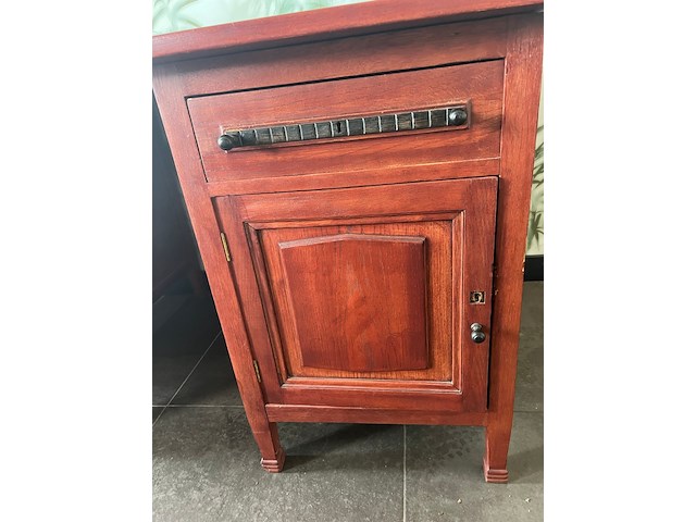 Notaris bureau, groen en gelakt - afbeelding 2 van  7