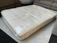 Notice luxury disign matras