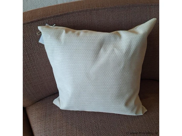 Nova sierkussen sand - 50x50cm - afbeelding 1 van  2