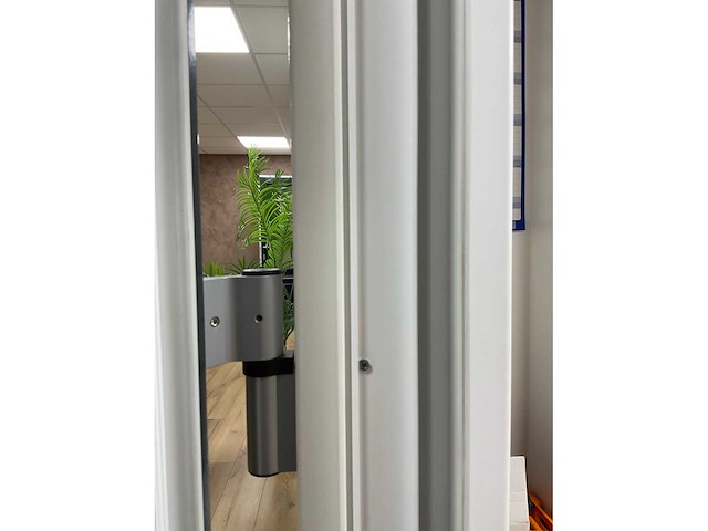 Novafront dubbele kunststof openslaande tuindeuren in kozijn - afbeelding 8 van  27