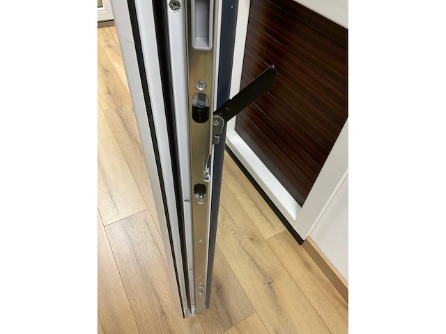 Novafront dubbele kunststof openslaande tuindeuren in kozijn - afbeelding 10 van  27