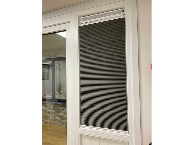 Novafront dubbele kunststof openslaande tuindeuren in kozijn - afbeelding 17 van  27