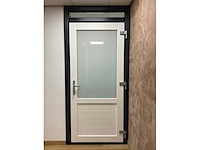 Novafront kunststof buitendeur in kozijn - afbeelding 15 van  21