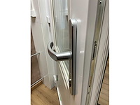 Novafront kunststof buitendeur in kozijn - afbeelding 2 van  15