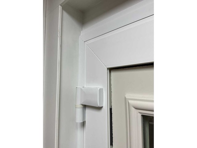 Novafront kunststof buitendeur in kozijn - afbeelding 3 van  15