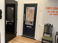 Novafront kunststof buitendeur in kozijn - afbeelding 1 van  15