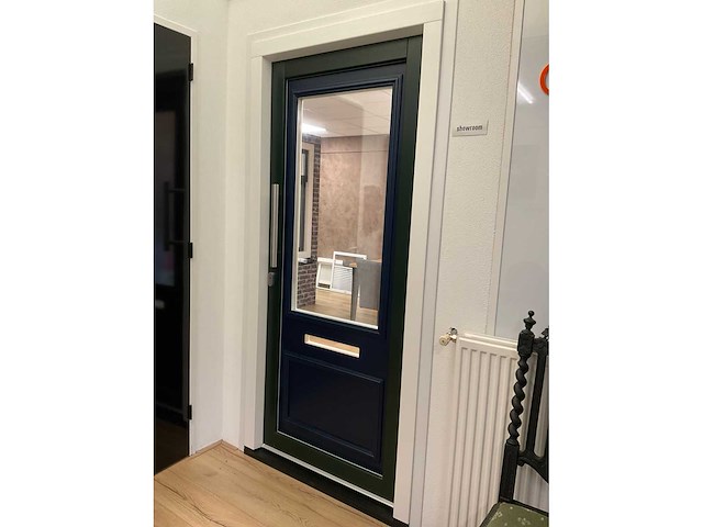 Novafront kunststof buitendeur in kozijn - afbeelding 8 van  15