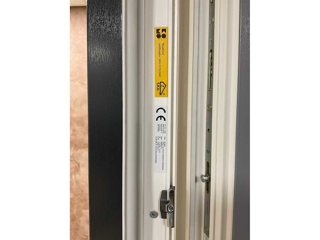 Novafront kunststof raamkozijn met draai/kiep - afbeelding 7 van  21