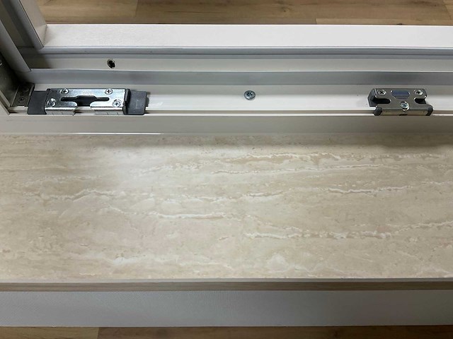 Novafront kunststof raamkozijn met draai/kiep - afbeelding 9 van  18