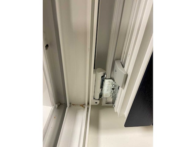 Novafront kunststof raamkozijn met dubbelopenslaande ramen - afbeelding 9 van  23