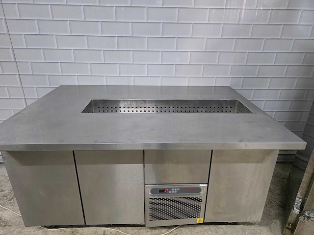 Novameta - rvs-koelwerkbank met ingebouwde saladiere - afbeelding 2 van  8