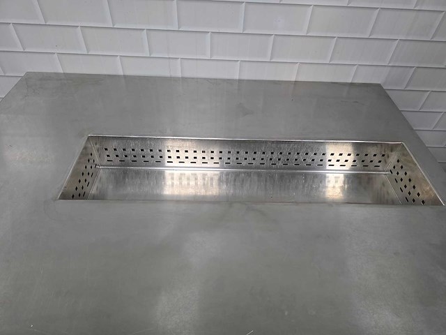 Novameta - rvs patisserie koelwerkbank met ingebouwde saladiere - afbeelding 4 van  5