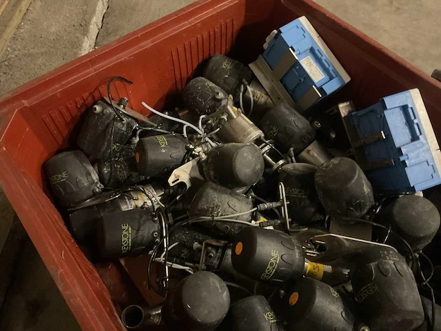Novap/keystone 9802 partij diverse pneumatische proceskleppen - afbeelding 2 van  4