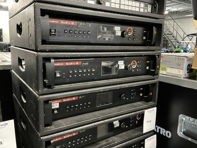 Novastar novapro hd led processor (4x) - afbeelding 1 van  5