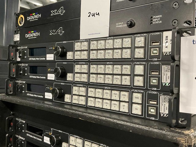 Novastar vx4 led display video processor (3x) - afbeelding 3 van  3