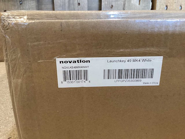 Novation - launchkey 49 mk4 - keyboard - afbeelding 1 van  1