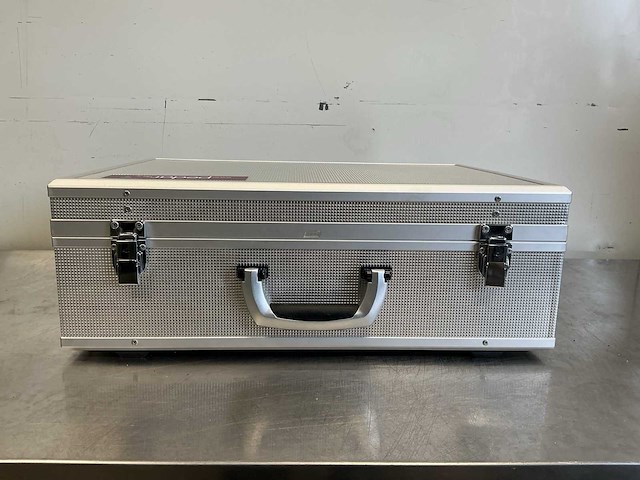 Novel pedar meetinstrument voor voetdrukmetingen - afbeelding 3 van  7