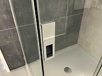 Novellini douchebak met douchewand - afbeelding 2 van  8