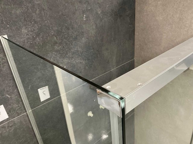 Novellini douchebak met douchewand - afbeelding 3 van  8