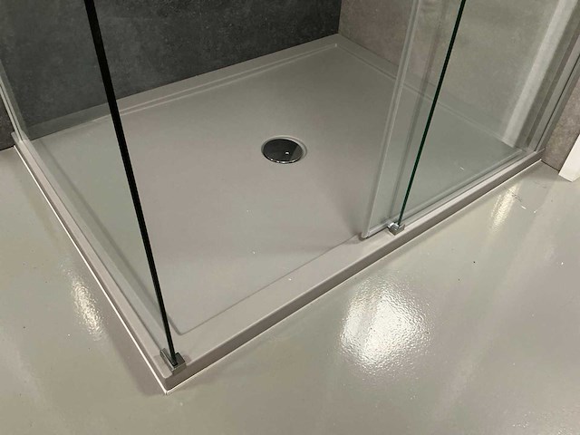 Novellini douchebak met douchewand - afbeelding 6 van  8