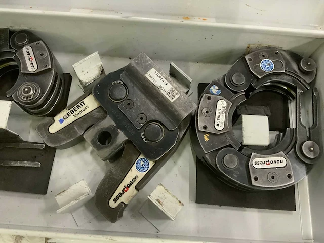 Novopress ac0203xl accupersbek body met 3 persbekken - afbeelding 5 van  7