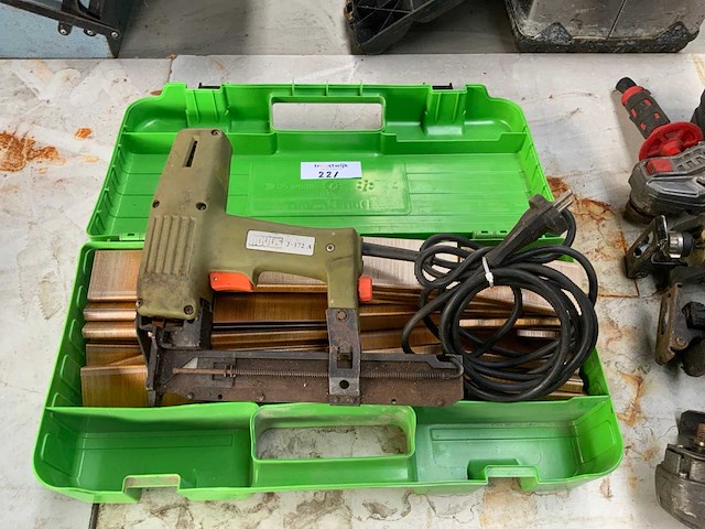 Novus j-172 a elektrische tacker en nieten - afbeelding 1 van  2