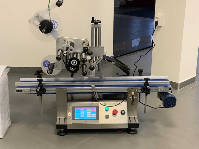 Noypack etiketteermachine - afbeelding 1 van  6