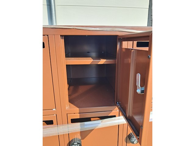 (ns materiaal) 2x 12-deurs lockerkast, olssen - afbeelding 6 van  7