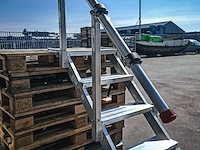 (ns materiaal) 2x calamiteiten-/steigertrap, altrex - afbeelding 9 van  12