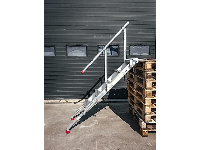 (ns materiaal) 2x calamiteiten-/steigertrap, altrex - afbeelding 9 van  12