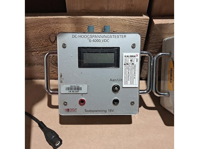 (ns materiaal) 2x hoogspanningsmeter, digit, met 4x sonde, fluke 80k-40 - afbeelding 2 van  7