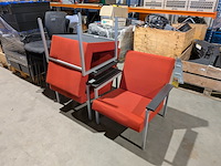 (ns materiaal) 3x fauteuil, gijs van der sluis, model 30, rood - afbeelding 8 van  8