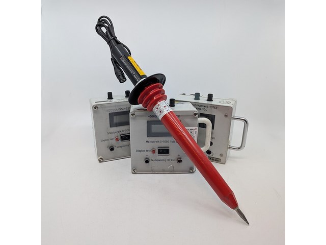 (ns materiaal) 3x hoogspanningsmeter, digit, met 4x sonde, fluke 80k-40 - afbeelding 1 van  10