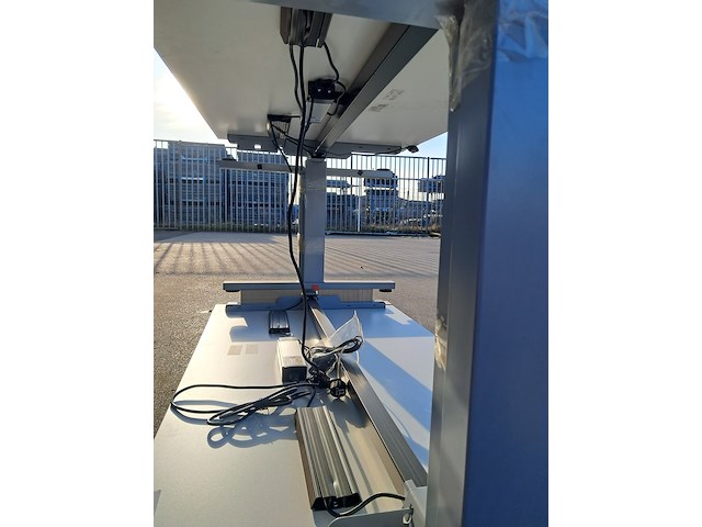 (ns materiaal) 4x bureautafel - afbeelding 6 van  6