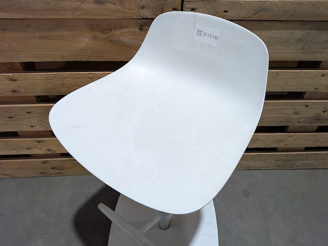 (ns materiaal) 4x diverse kruk, fp collection & aeris - afbeelding 9 van  15