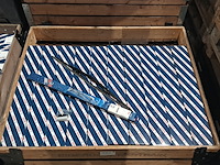 (ns materiaal) ± 550 ruitenwisserbladen met klinknagel, bosch, twin n70 - afbeelding 10 van  12