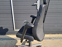 (ns materiaal) 7x diverse bureaustoel, o.a könic - afbeelding 4 van  47