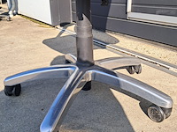 (ns materiaal) 7x diverse bureaustoel, o.a könic - afbeelding 6 van  47