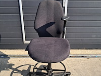 (ns materiaal) 7x diverse bureaustoel, o.a könic - afbeelding 7 van  47