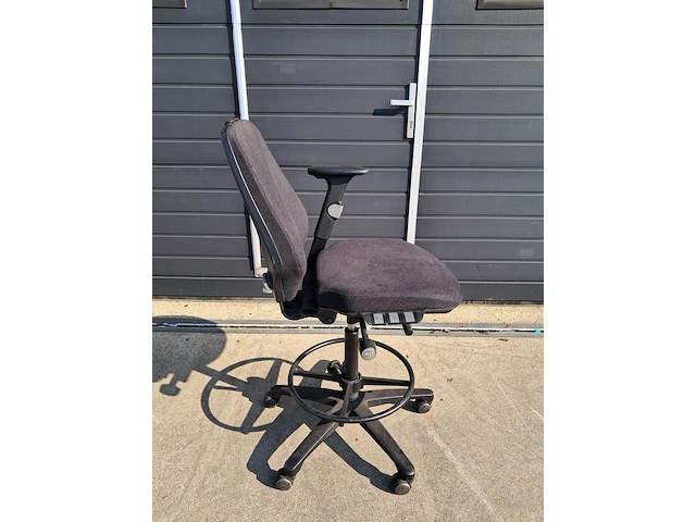 (ns materiaal) 7x diverse bureaustoel, o.a könic - afbeelding 8 van  47