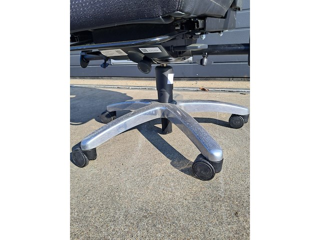 (ns materiaal) 7x diverse bureaustoel, o.a könic - afbeelding 25 van  47