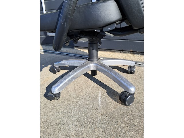 (ns materiaal) 7x diverse bureaustoel, o.a könic - afbeelding 46 van  47