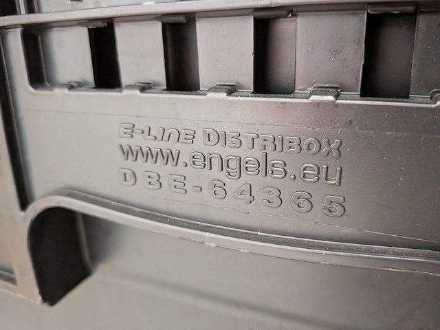 (ns materiaal) 8x kunststof transportbak, engels, e-line distribox, met herbruikbare bekes, circulware - afbeelding 5 van  6