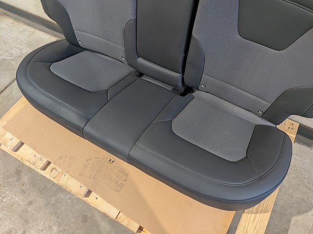 (ns materiaal) achterbank, vloermat & hoedenplank, kia niro (sg2) ev, charcoal gray, 2023 - afbeelding 21 van  23