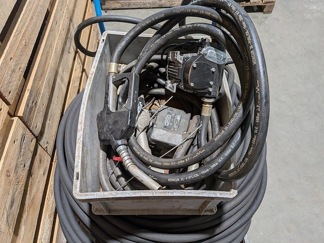 (ns materiaal) bakwagen, fetra, 2561, met dieselpomp en toebehoren, piusi panther 56 - afbeelding 8 van  11