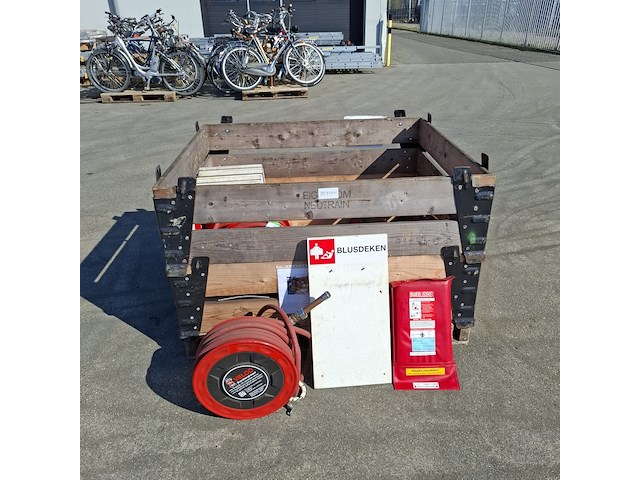 (ns materiaal) brandhulpmiddelen - afbeelding 1 van  6