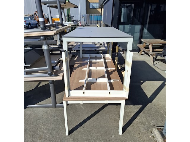 (ns materiaal) ca. 13x bureautafel - afbeelding 4 van  8