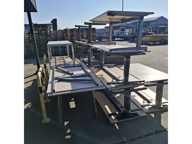 (ns materiaal) ca. 13x bureautafel - afbeelding 8 van  8