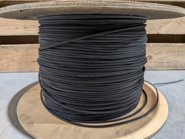 (ns materiaal) haspel met elektrische kabel, huber+suhner, radox 9 gkw-ax 3600v m - afbeelding 3 van  8