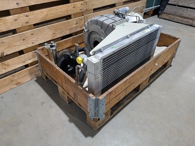 (ns materiaal) industriële vacuümpomp, knorr-bremse, 2000 - afbeelding 16 van  16